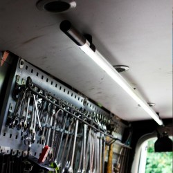 line-light-1-lighting-solution-in-the-van